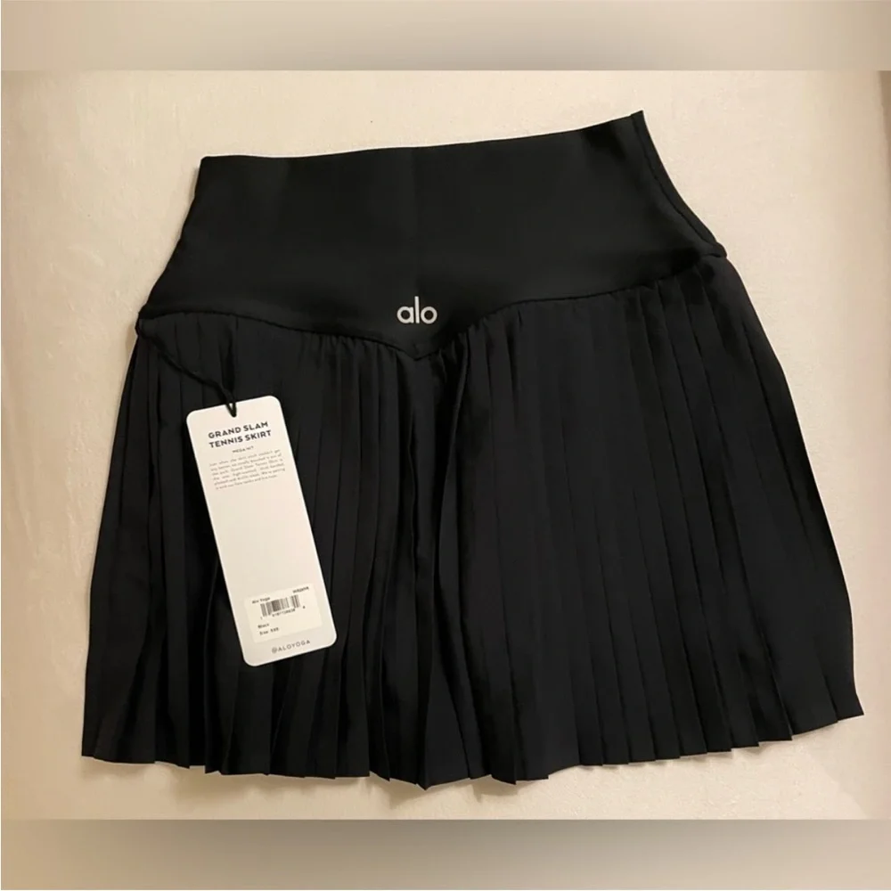 NWT Alo Yoga Grand Slam Tennis Skirt High Waisted— Pleated White Size XXS